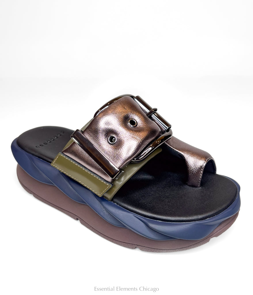 4ccccees Mellow Glow Sandal, Gun Metal