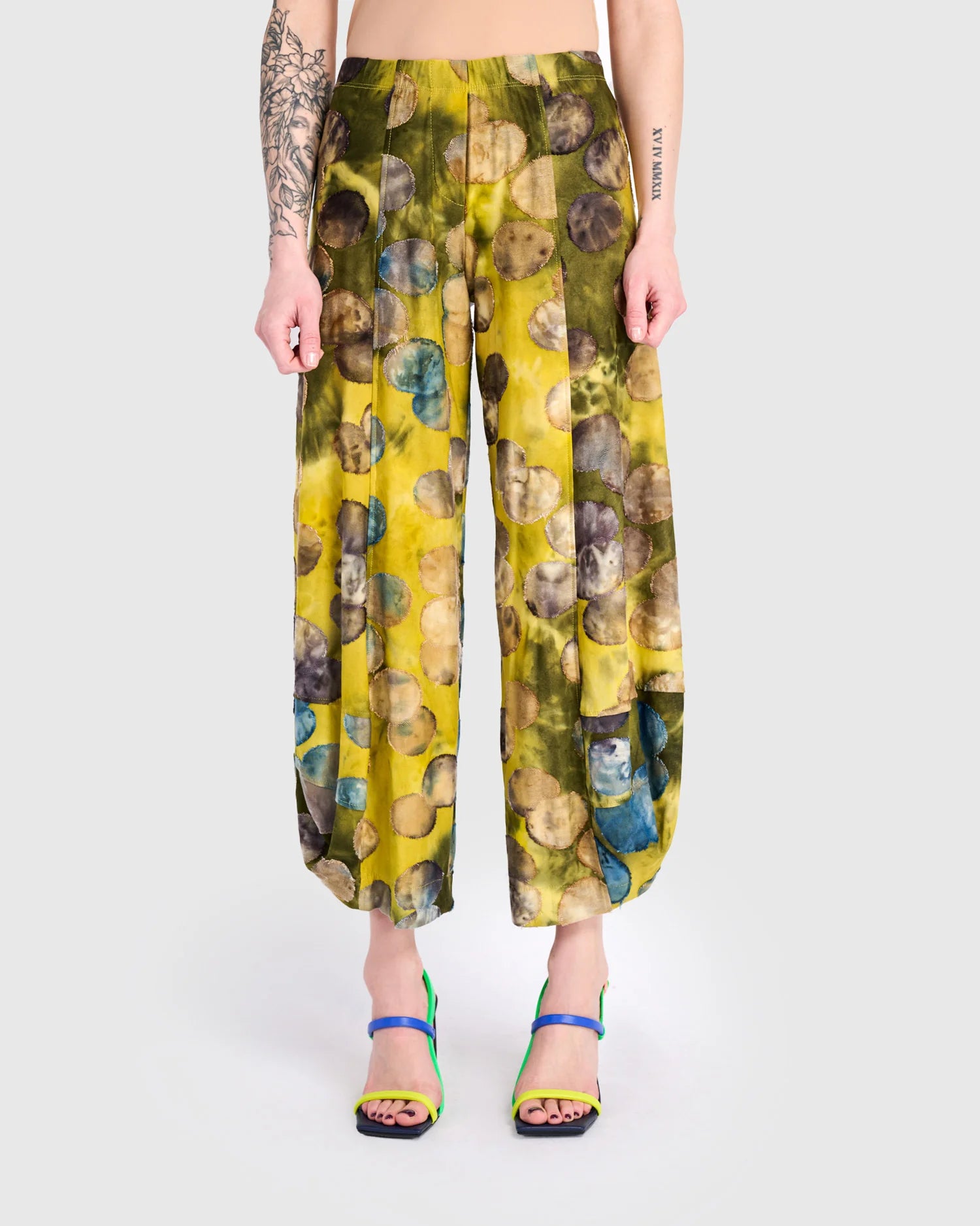 Alembika Punto Pants, Orbit