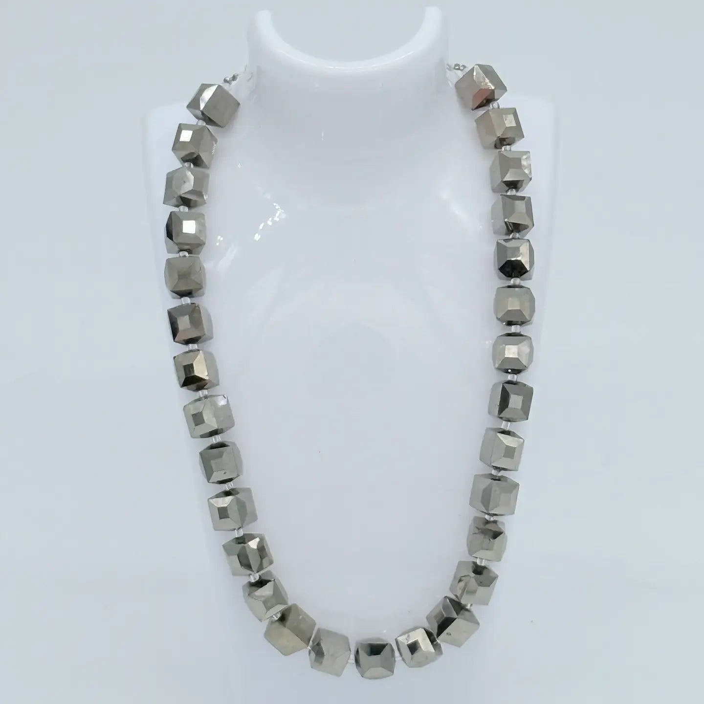 Jianhui Big Crystal Cube Necklace