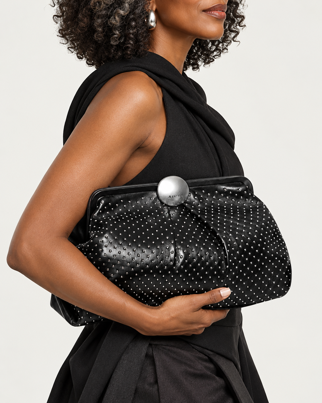 Aimee Full Circle XL Clutch – Microstuds