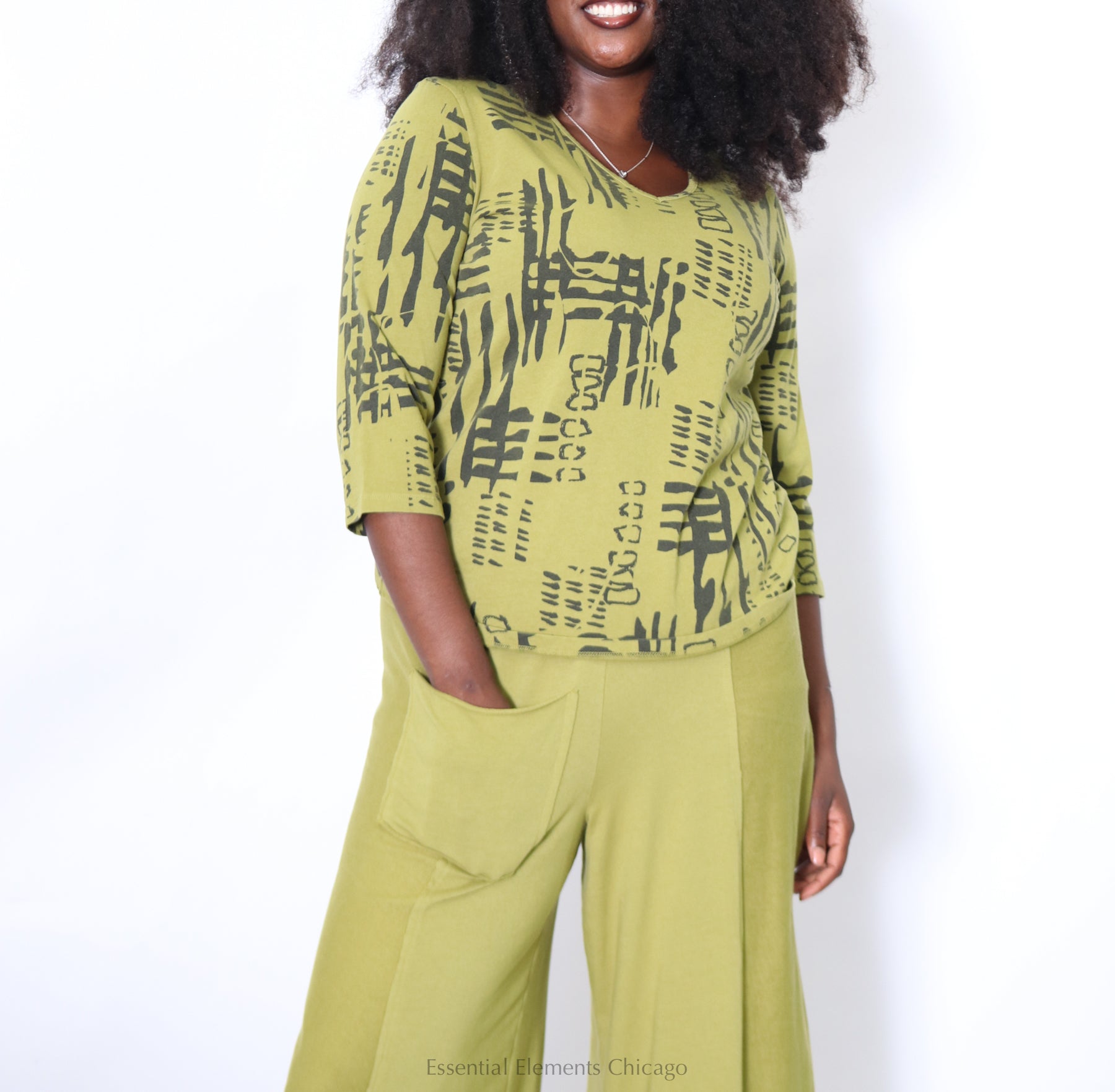 Cotton Lani V-Neck Top - Spud - Essential Elements Chicago