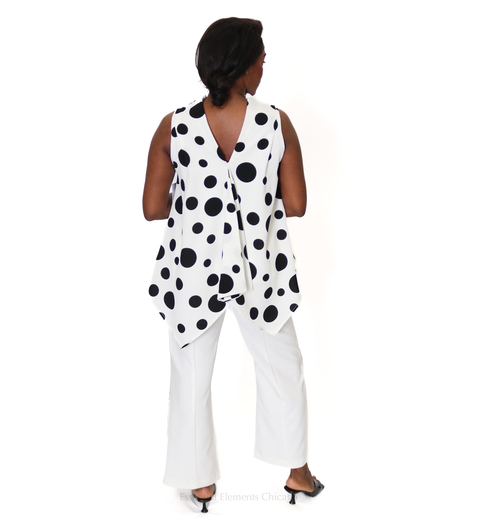 IC Collection Black Dot Top - Essential Elements Chicago