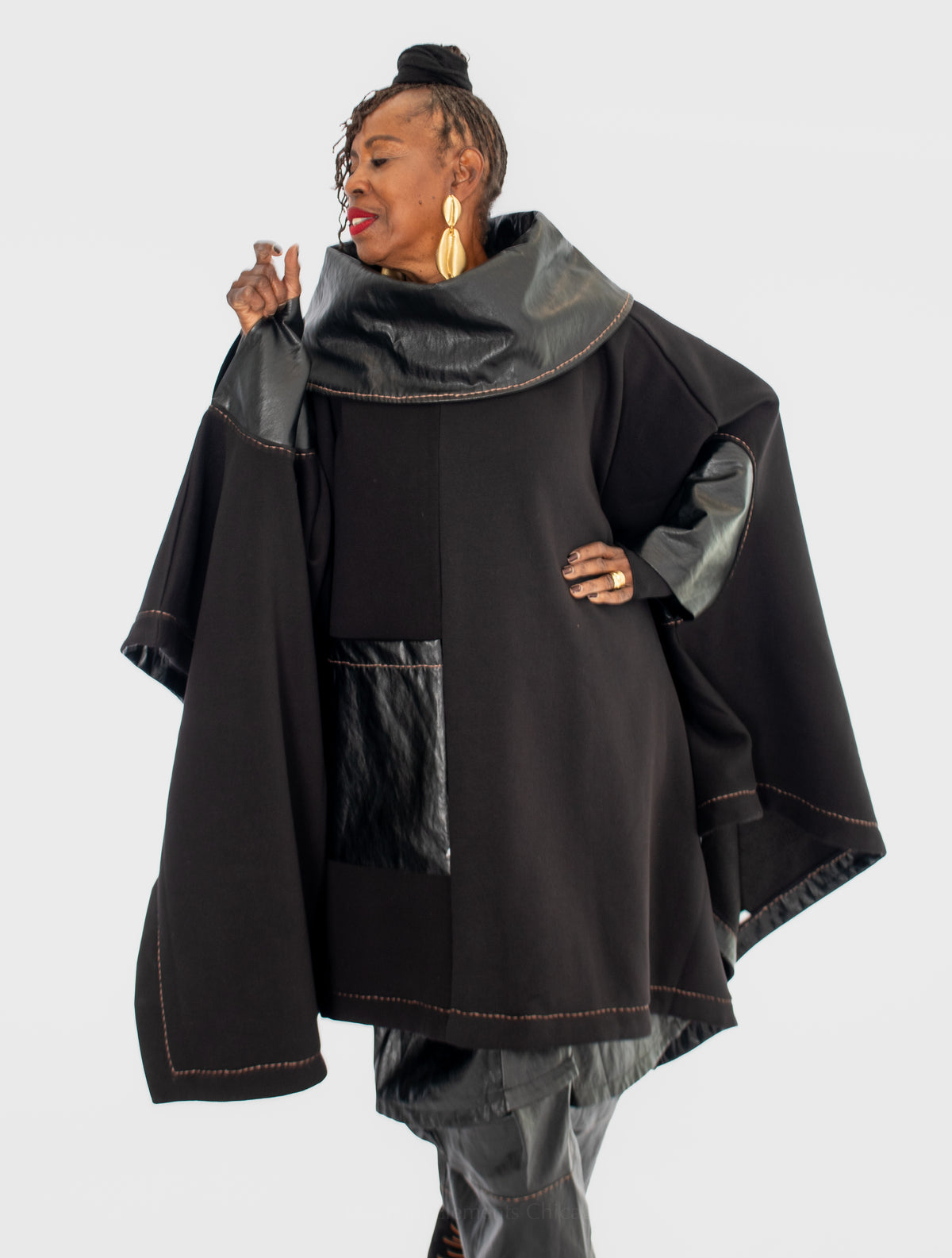 Kedem Sasson J64 Ciri Poncho - Essential Elements Chicago