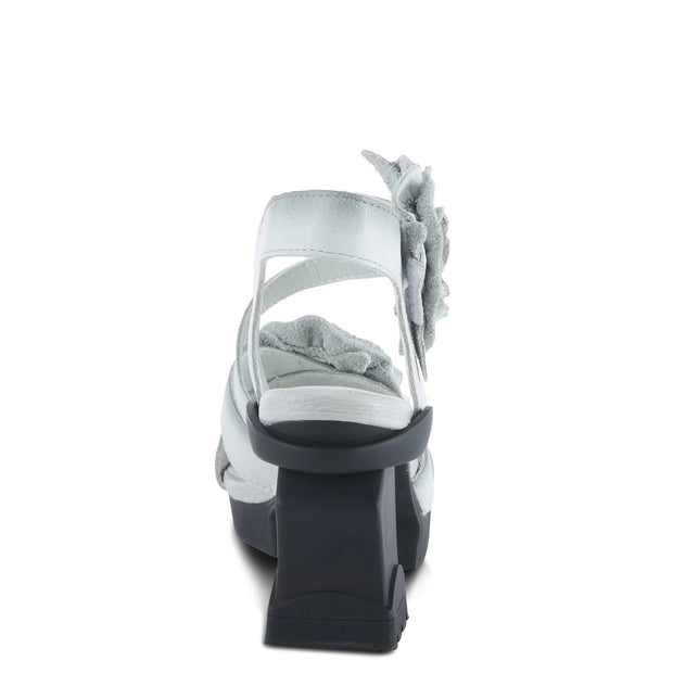 L'Artiste Shell Sandal Grey Shoetique - Sandals by Spring Step | Essential Elements Chicago