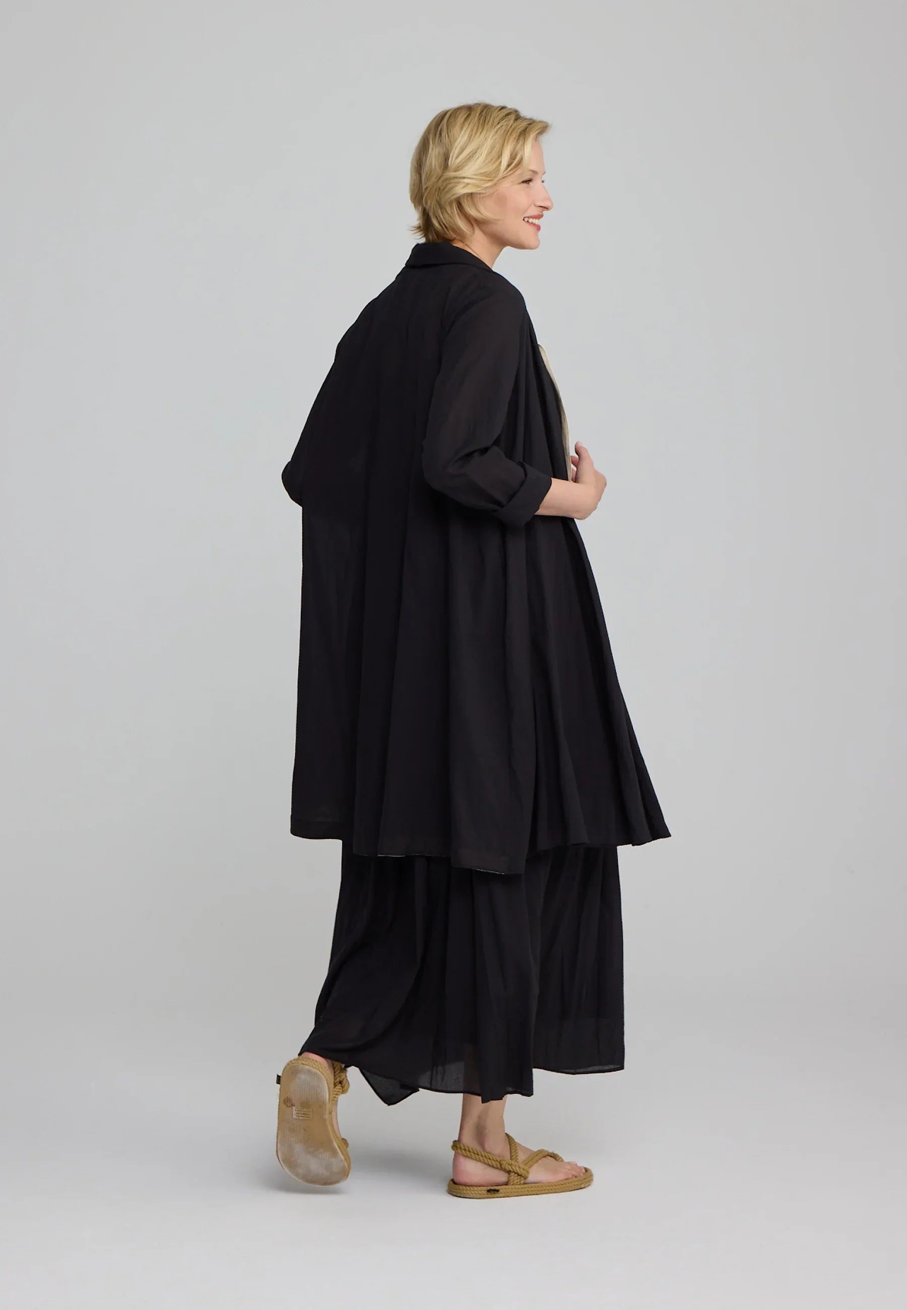 Luukaa Unity Jacket, Black - Essential Elements Chicago