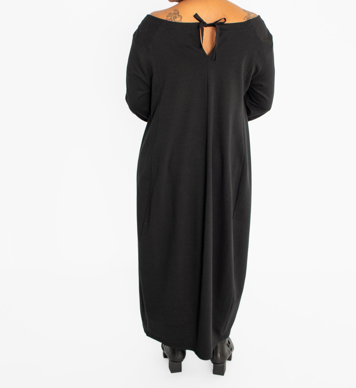 Plüslavie S Dress, Black - Essential Elements Chicago