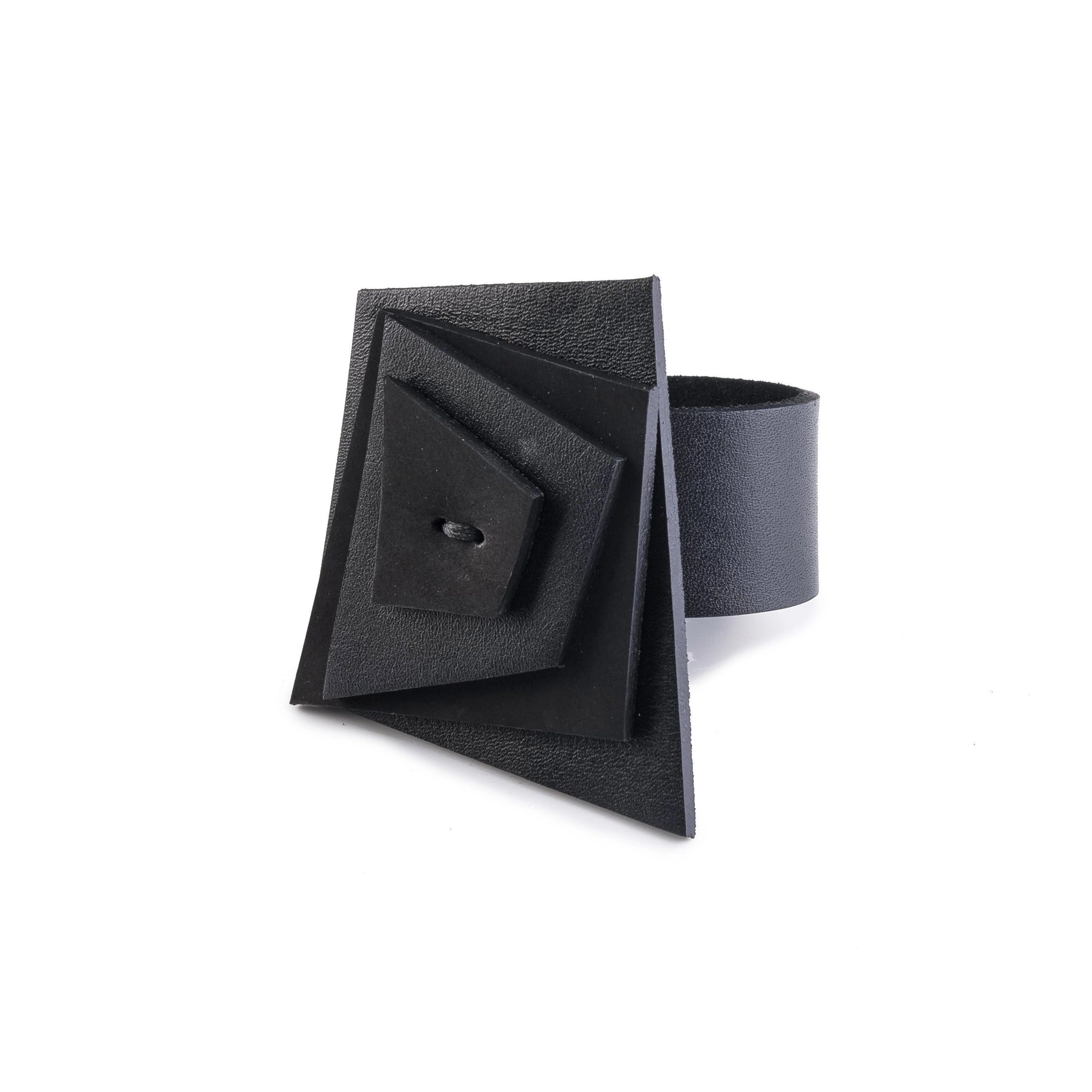 The Dark Enchanting Leaf Bracelet - Essential Elements Chicago