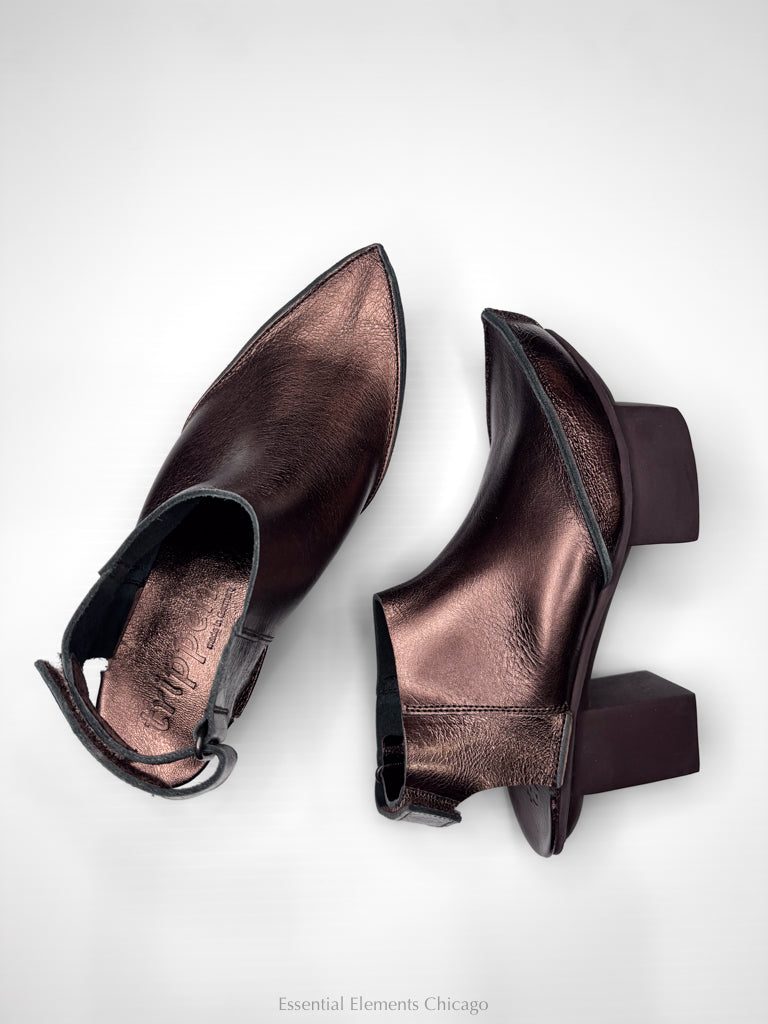 Trippen Simoon Mule, Copper - Essential Elements Chicago