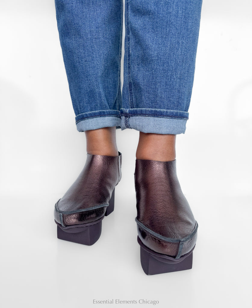 Trippen Simoon Mule, Copper - Essential Elements Chicago