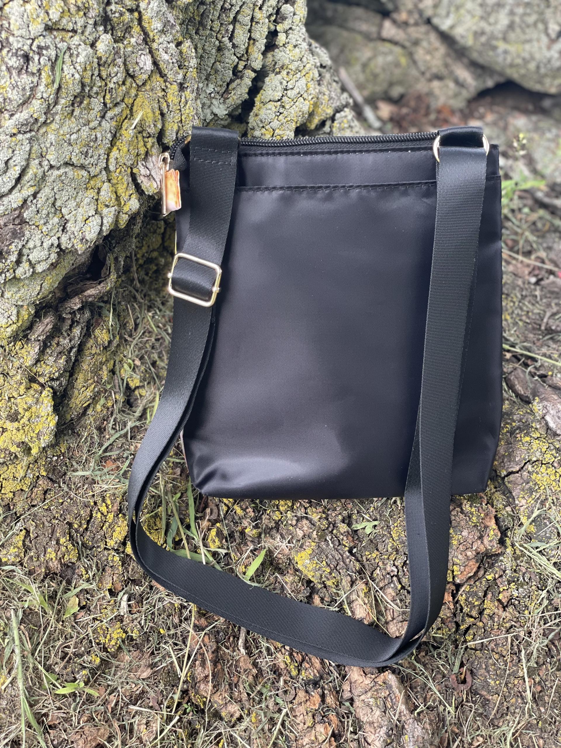 Shades of Color I Am Fierce Travel Purse