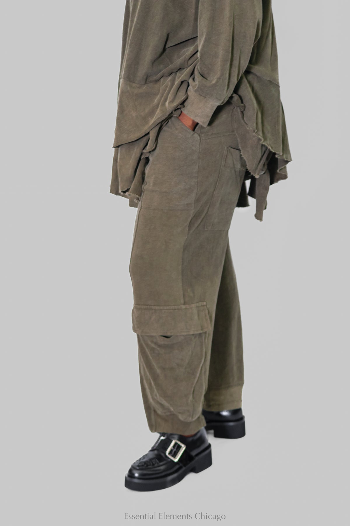Alembika Cargo Sweatpants - Olive - Essential Elements Chicago
