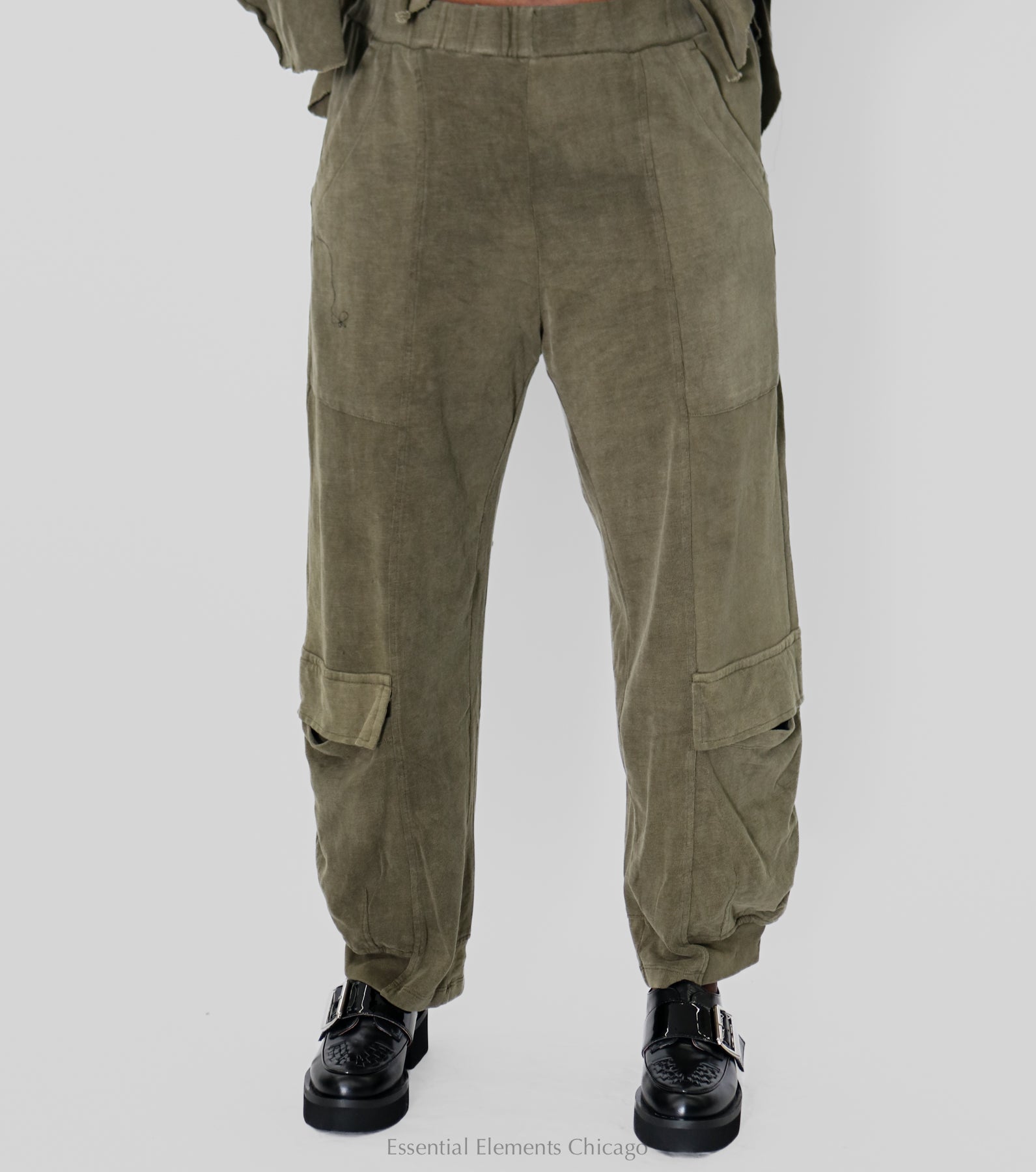Alembika Cargo Sweatpants - Olive - Essential Elements Chicago