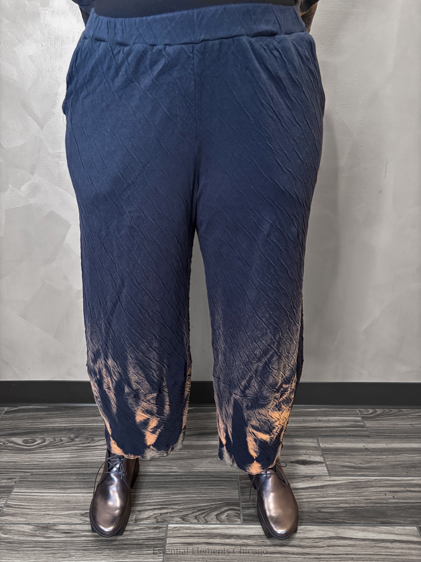 Grizas Wavy Cropped Pants