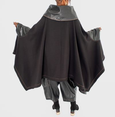 Kedem Sasson J64 Ciri Poncho - Essential Elements Chicago