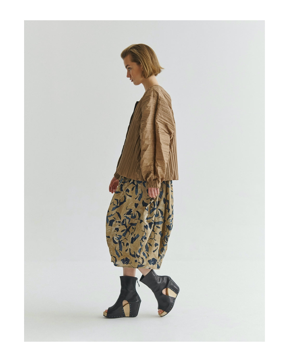 Kedziorek Pleated Jacket, Beige