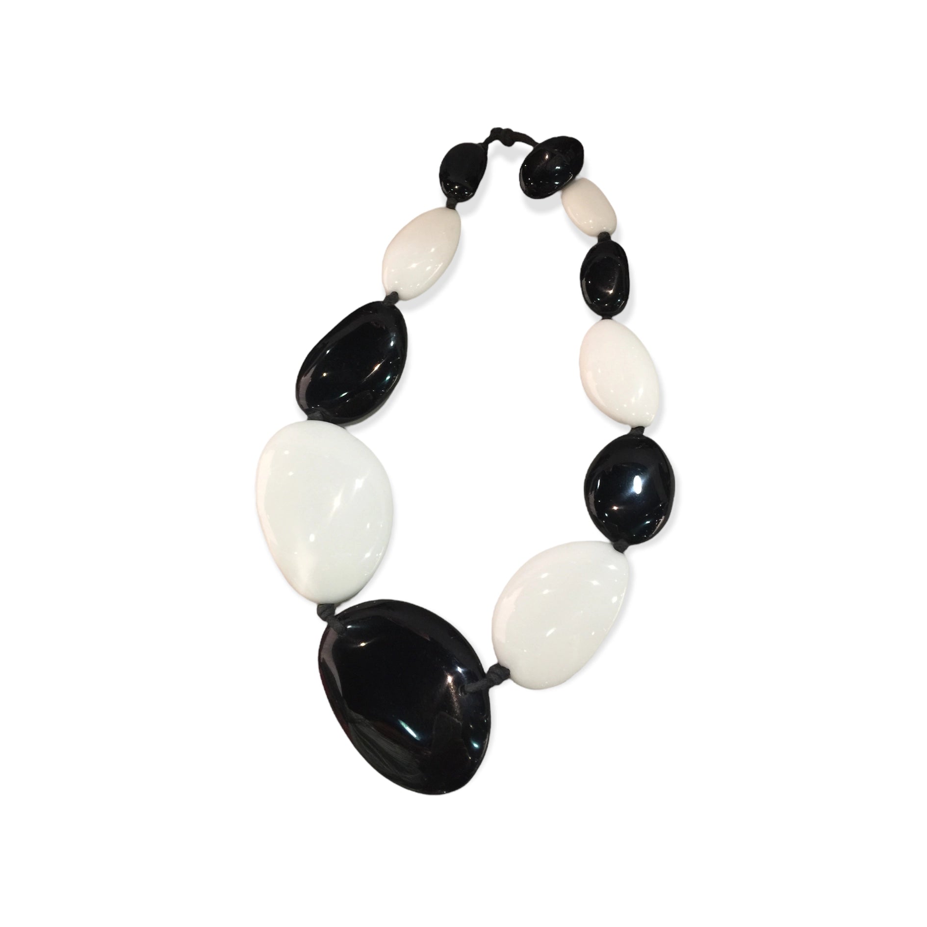 Atelier 1701 Big Bead Necklace - Essential Elements Chicago