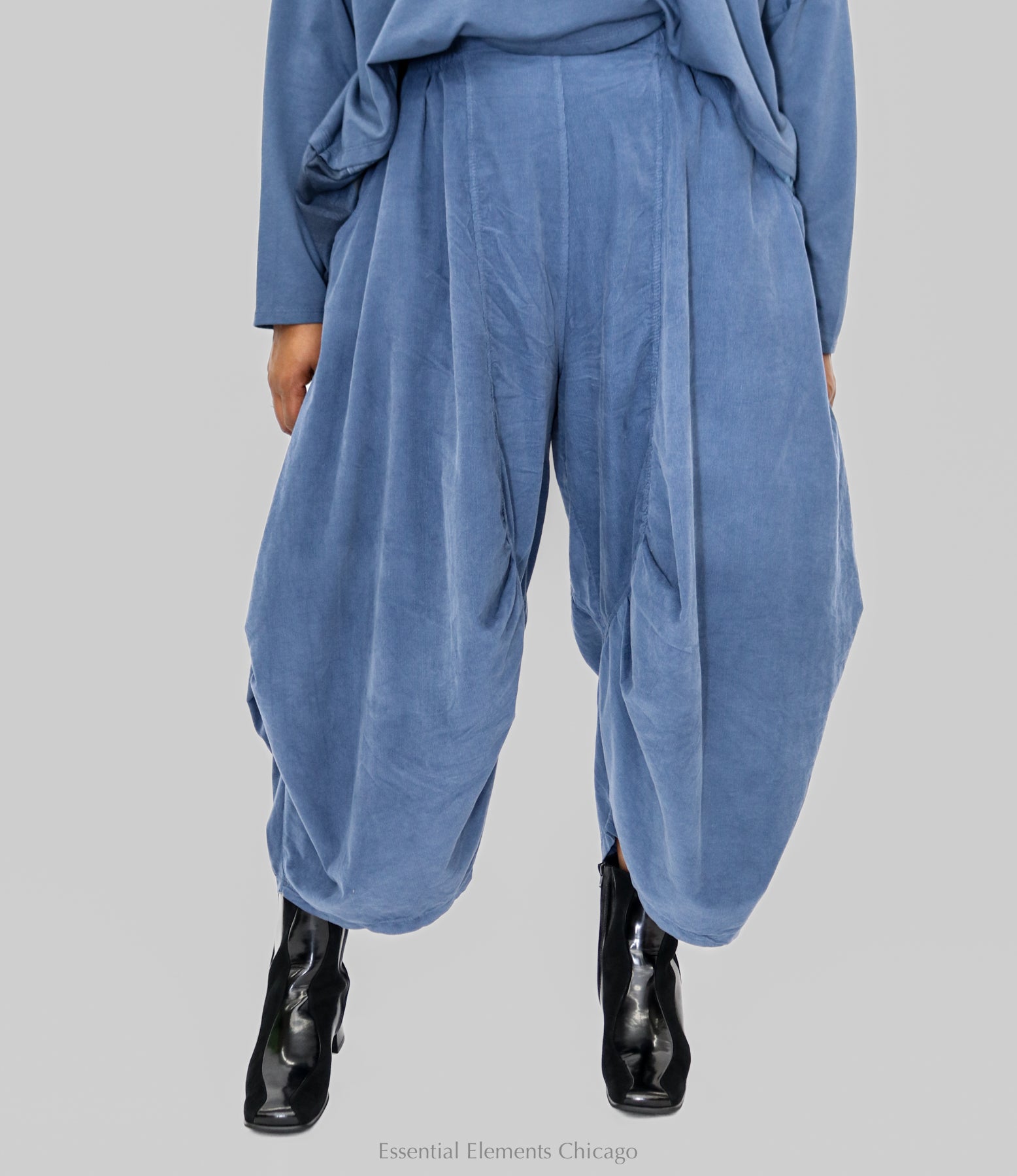 T by Transparente Art Pants - Essential Elements Chicago