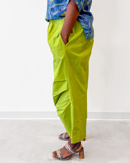 T by Transparente Crop Pant - Essential Elements Chicago