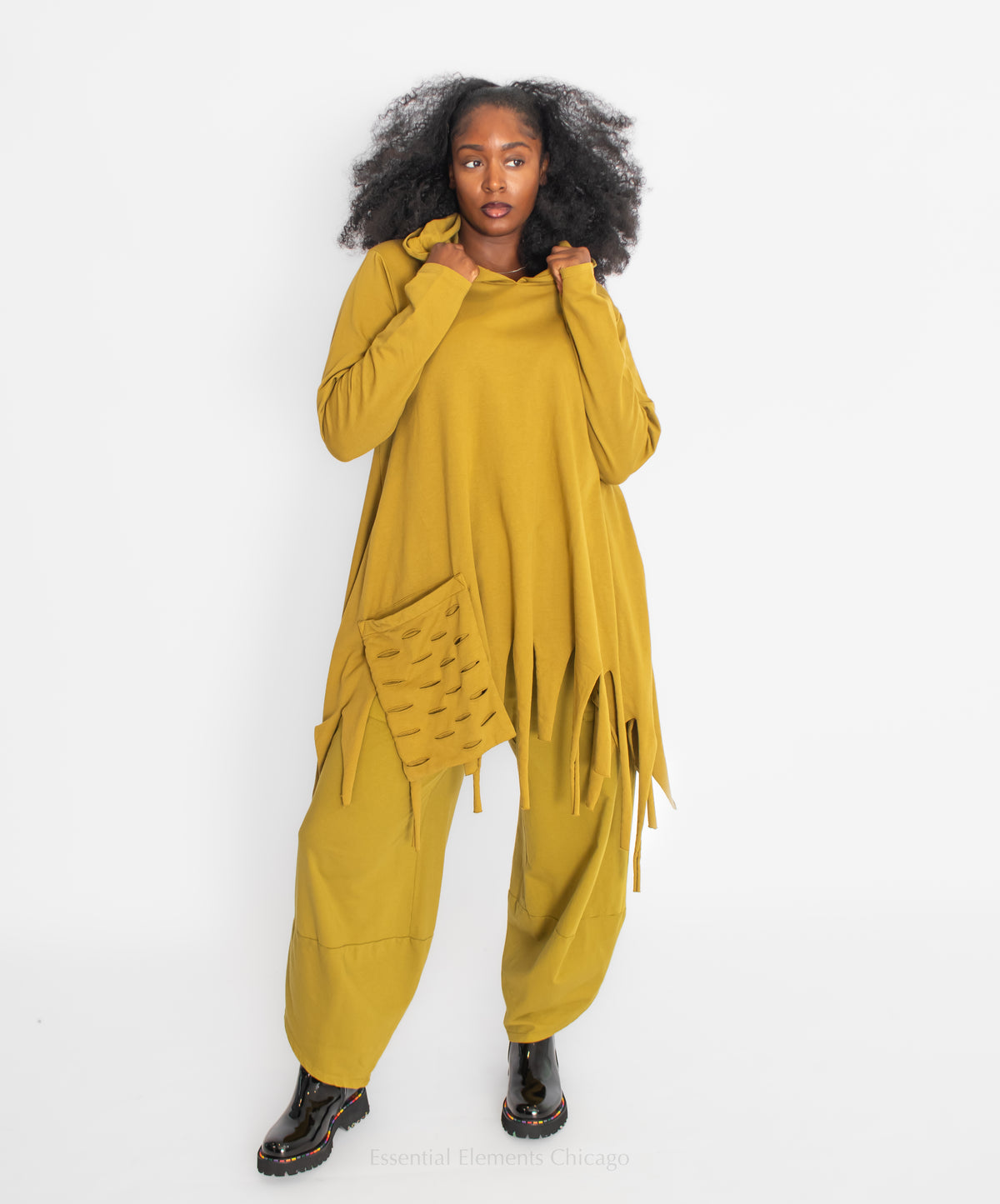 T by Transparente Simple Pants - Essential Elements Chicago