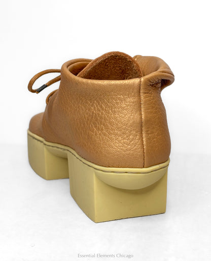 Trippen Flutter, Gold - Essential Elements Chicago