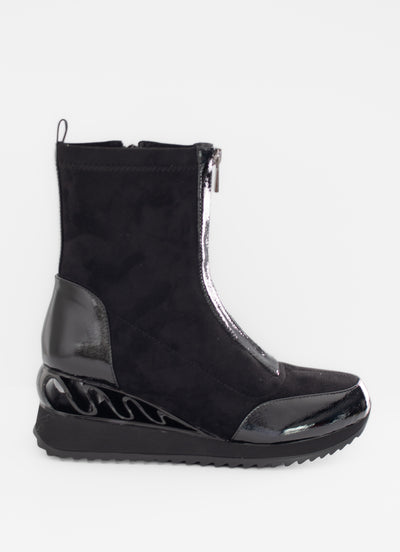 Azura BeanieCool Boots - Essential Elements Chicago