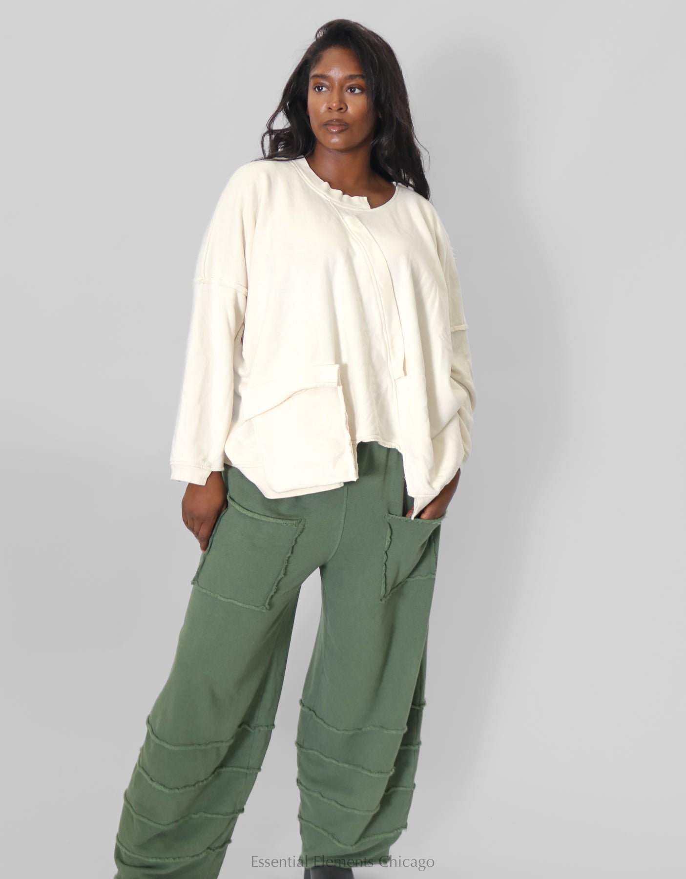 Bodil Diagonal Top - Essential Elements Chicago
