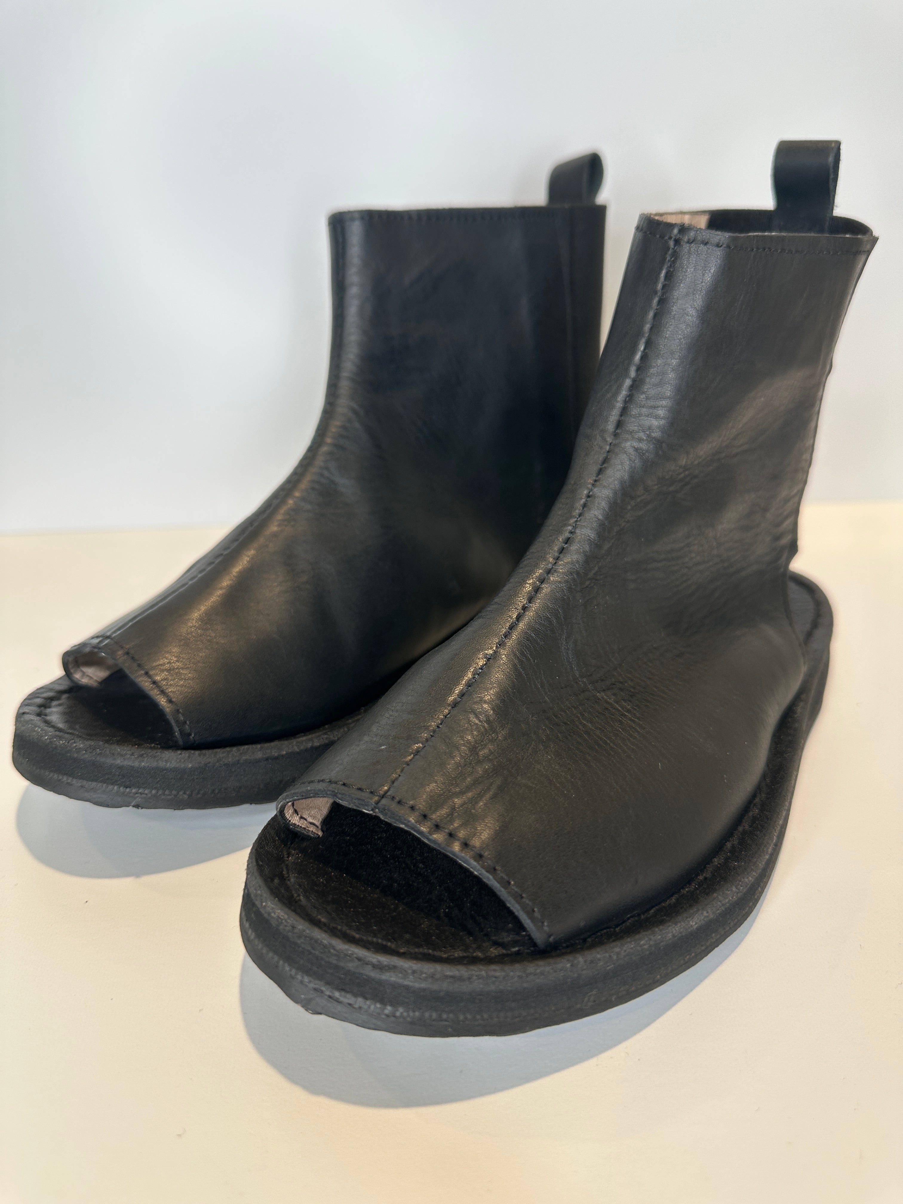 Bread & Butter Mod Flat 26 - Essential Elements Chicago
