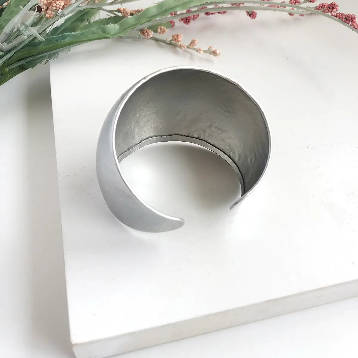 Cabochon Cuff, Silver - Essential Elements Chicago