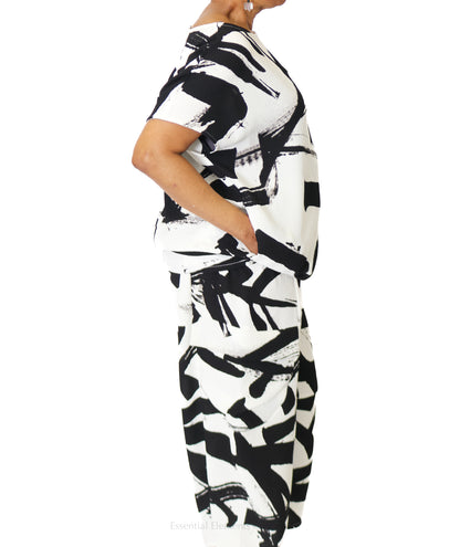 Chalet Belle Tunic, Motif - Essential Elements Chicago