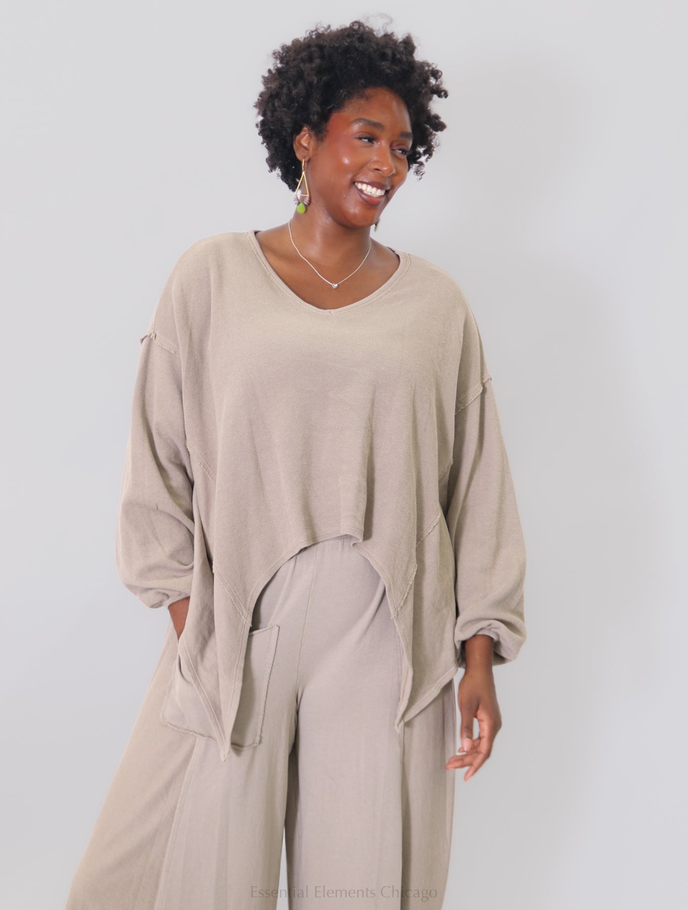 Cotton Lani V-Neck Sharkbite Top
