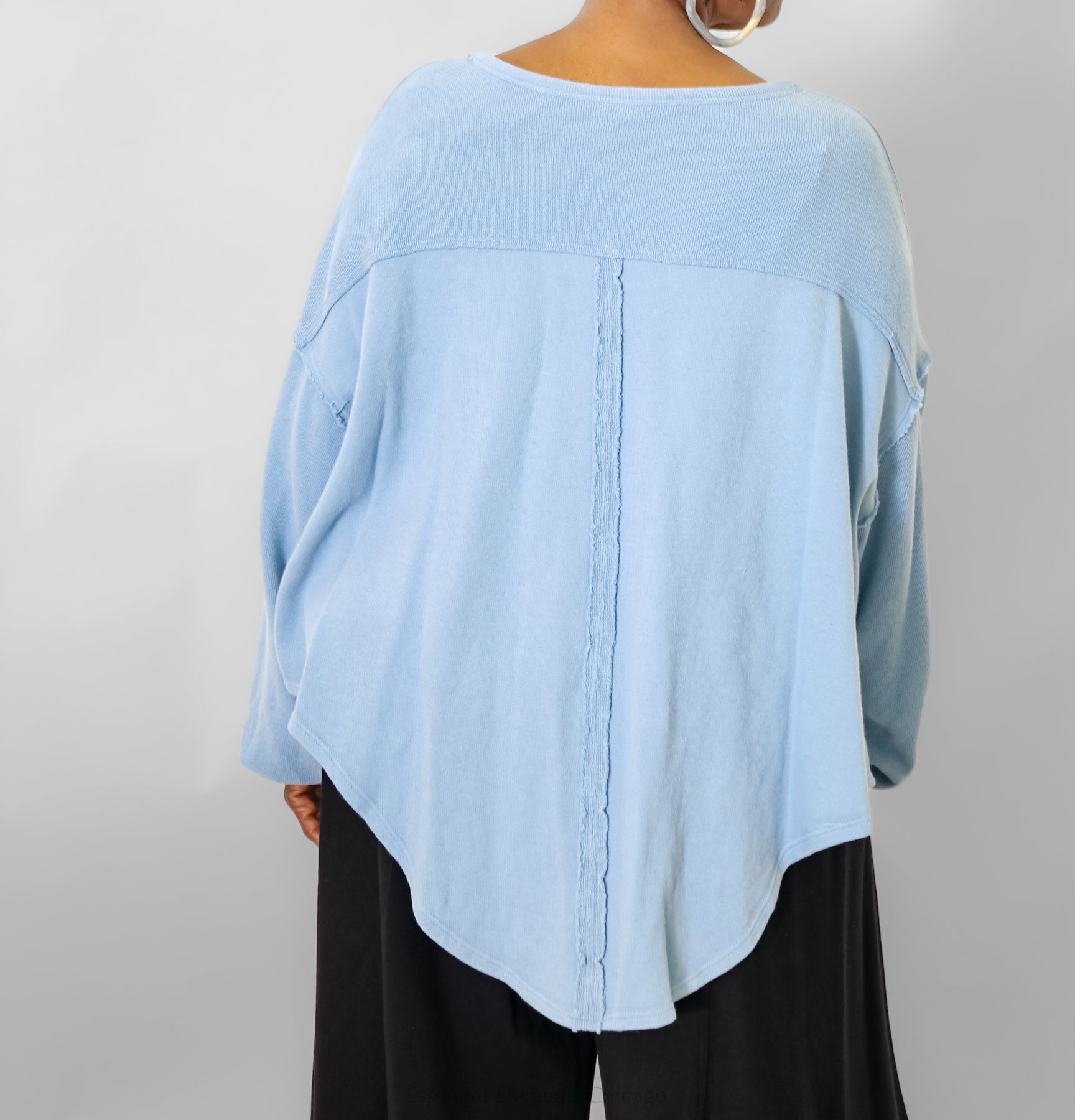 Cotton Lani V-Neck Sharkbite Top