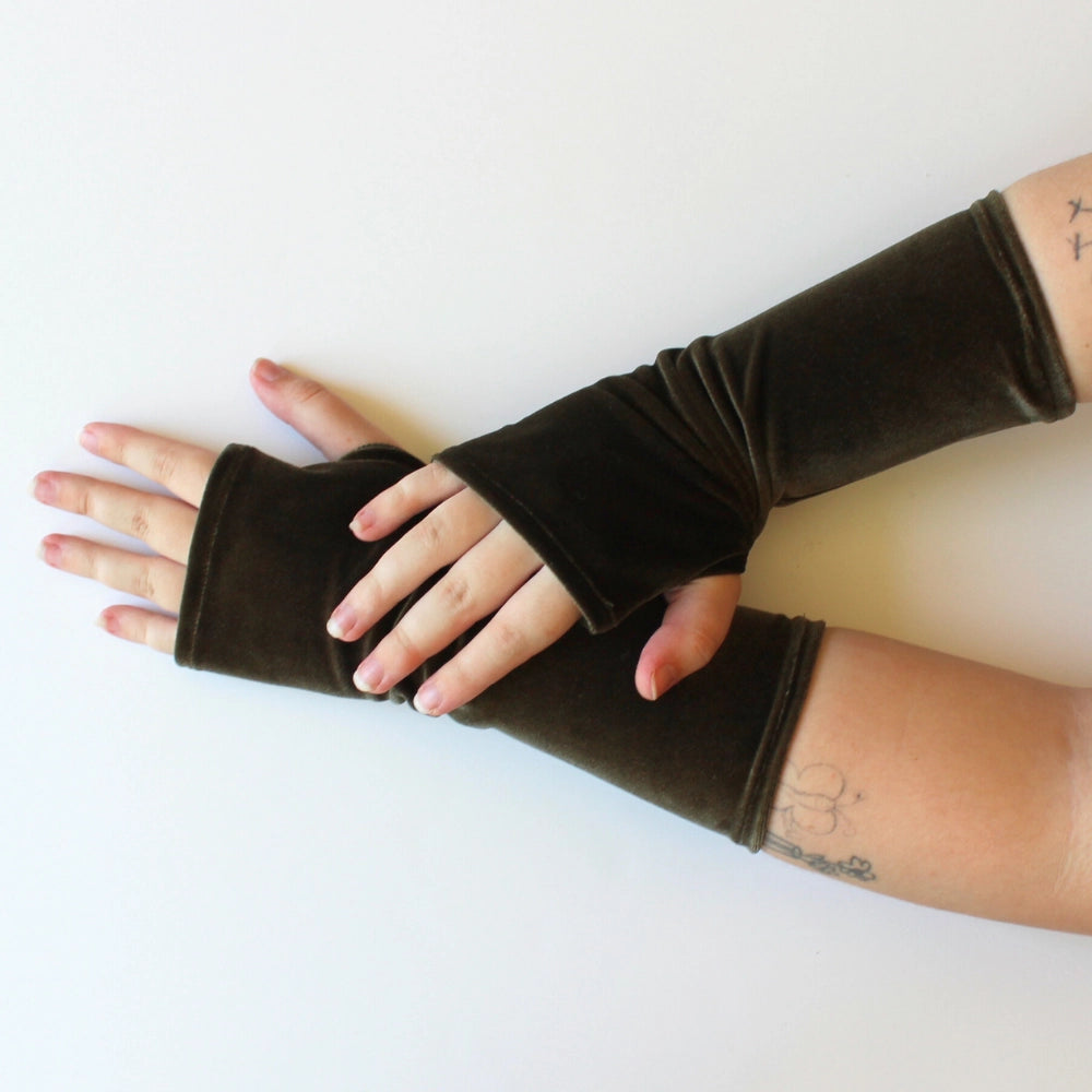 Dana Herbert Velvet Fingerless Gloves - Essential Elements Chicago