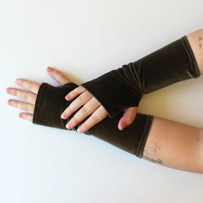 Dana Herbert Velvet Fingerless Gloves - Essential Elements Chicago