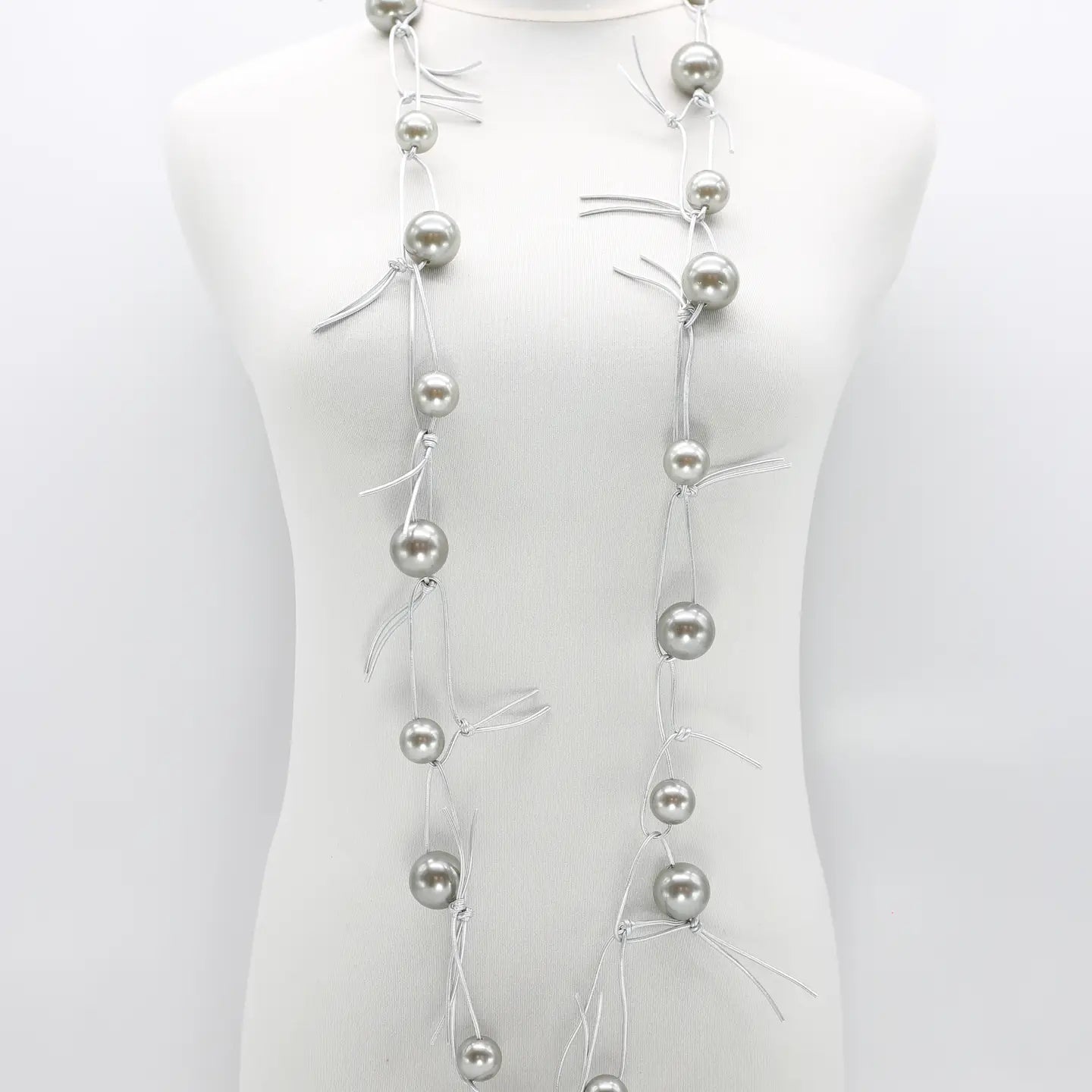 Jianhui London Faux Pearls Chain Necklace - Essential Elements Chicago