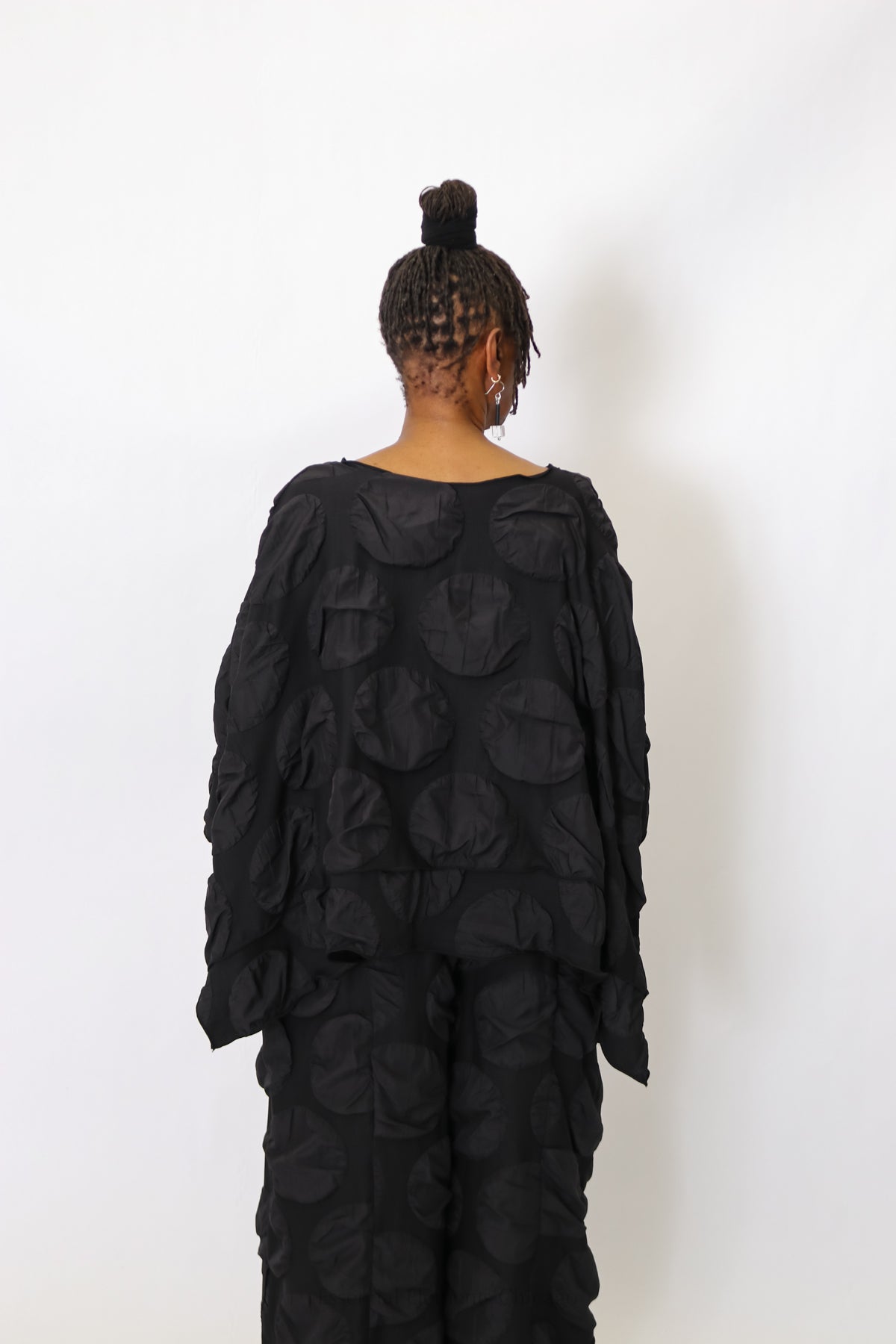 Heydari Textured Top, Black - Essential Elements Chicago