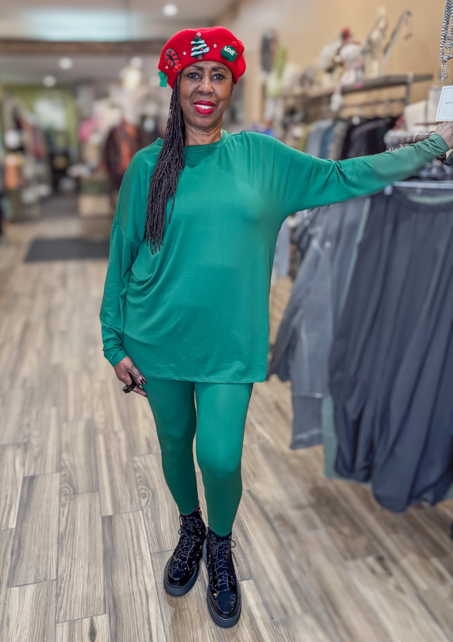 Holly-Day Essential Legging Set - PLUS - Essential Elements Chicago