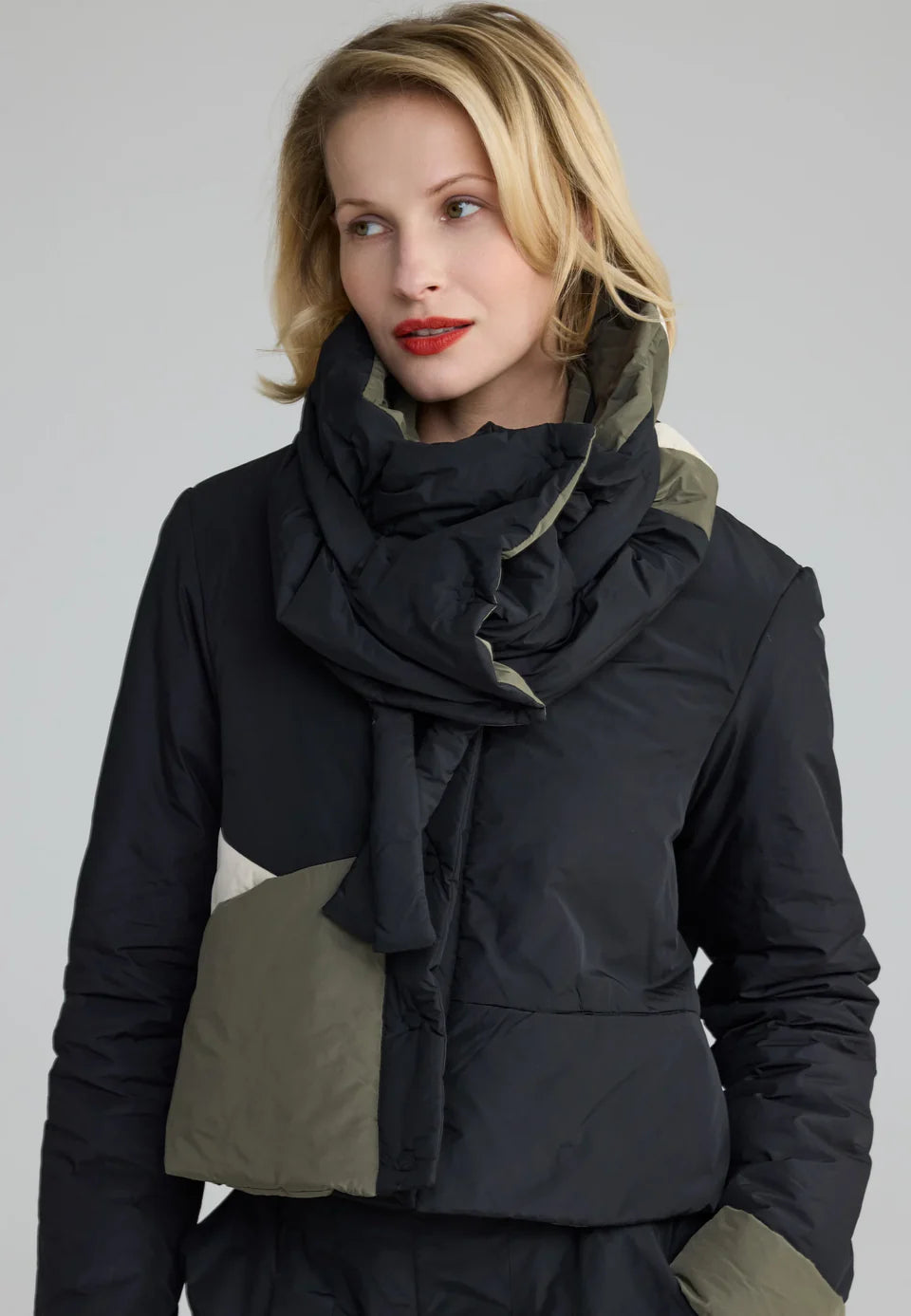 Luuka 25k603 Cascade Anna Scarf - Essential Elements Chicago