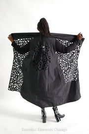 Luukaa Belief Vest, Black - Essential Elements Chicago