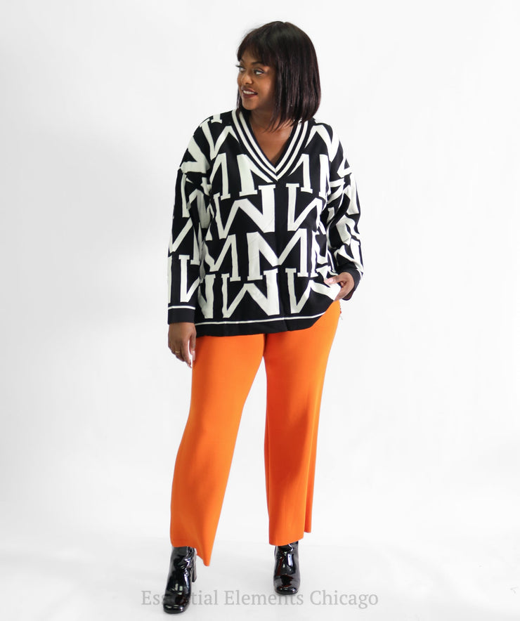 mat. M Sweater - Essential Elements Chicago
