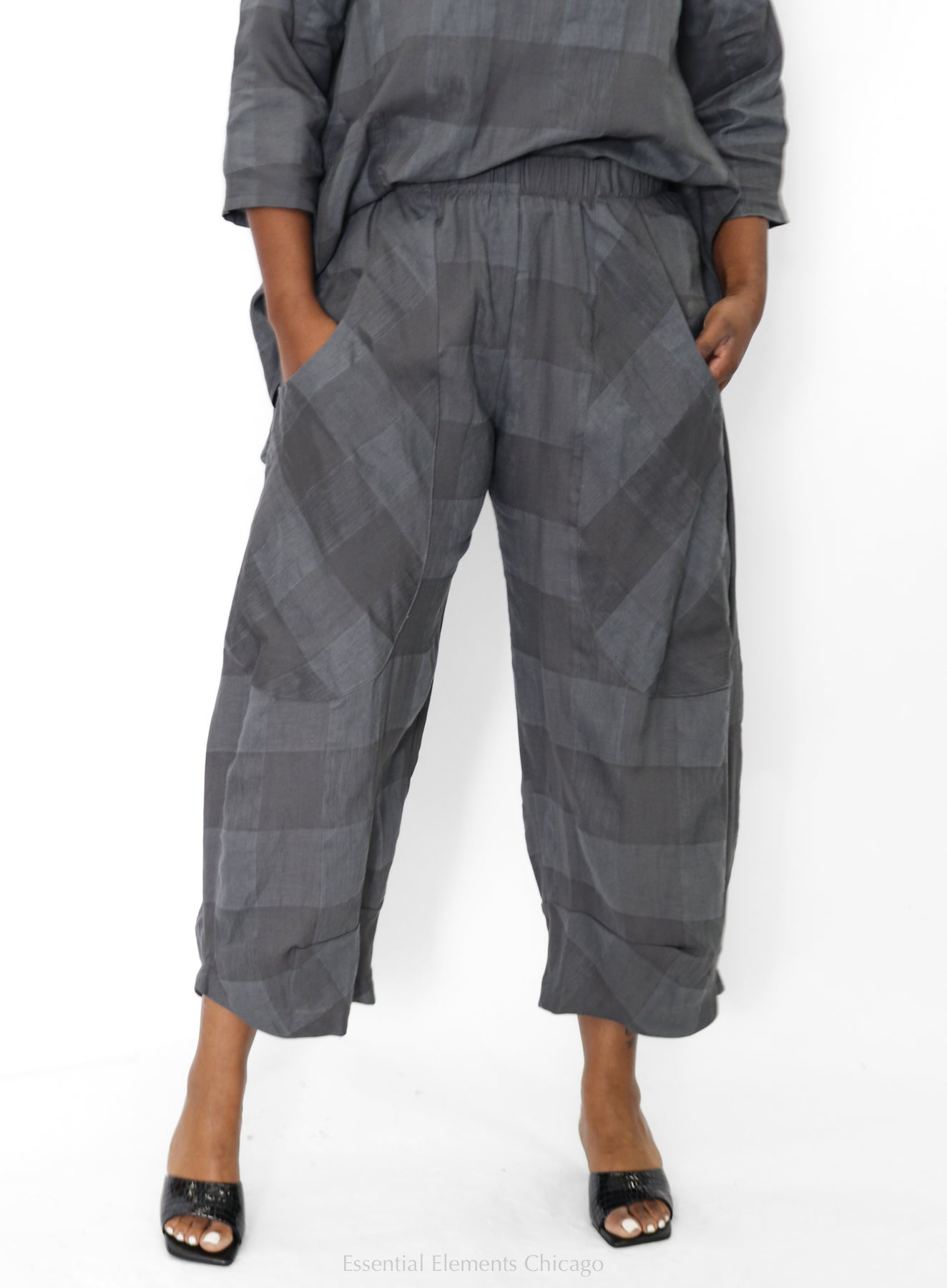 Niche Izzie Pant - Essential Elements Chicago