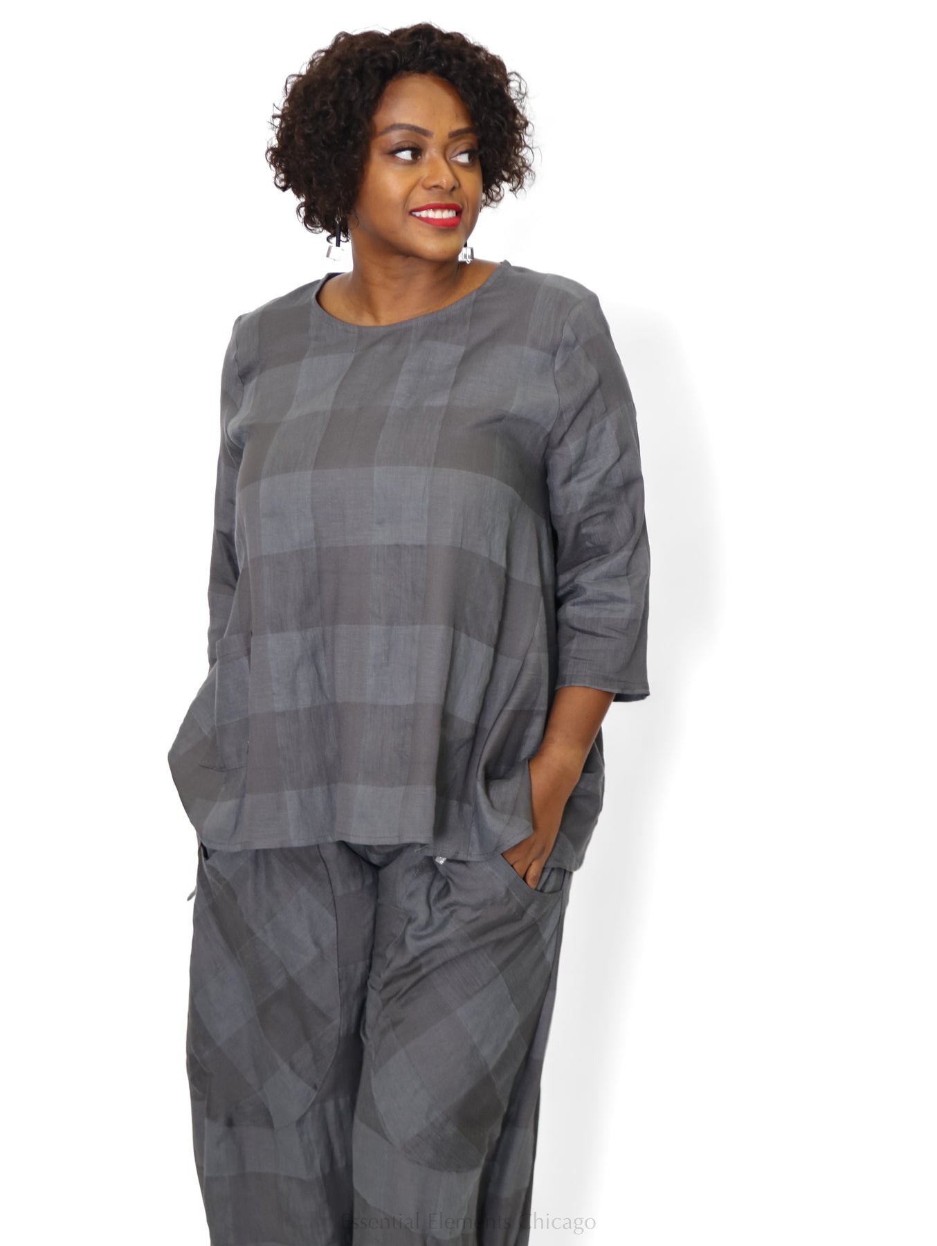 Niche Triangle Top - Essential Elements Chicago