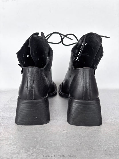 Papucei Cozette Sandal, Black - Essential Elements Chicago
