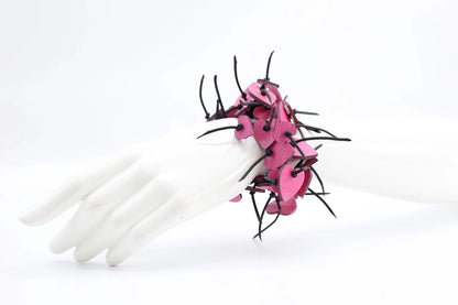 Jianhui Wooden Hearts Bracelet