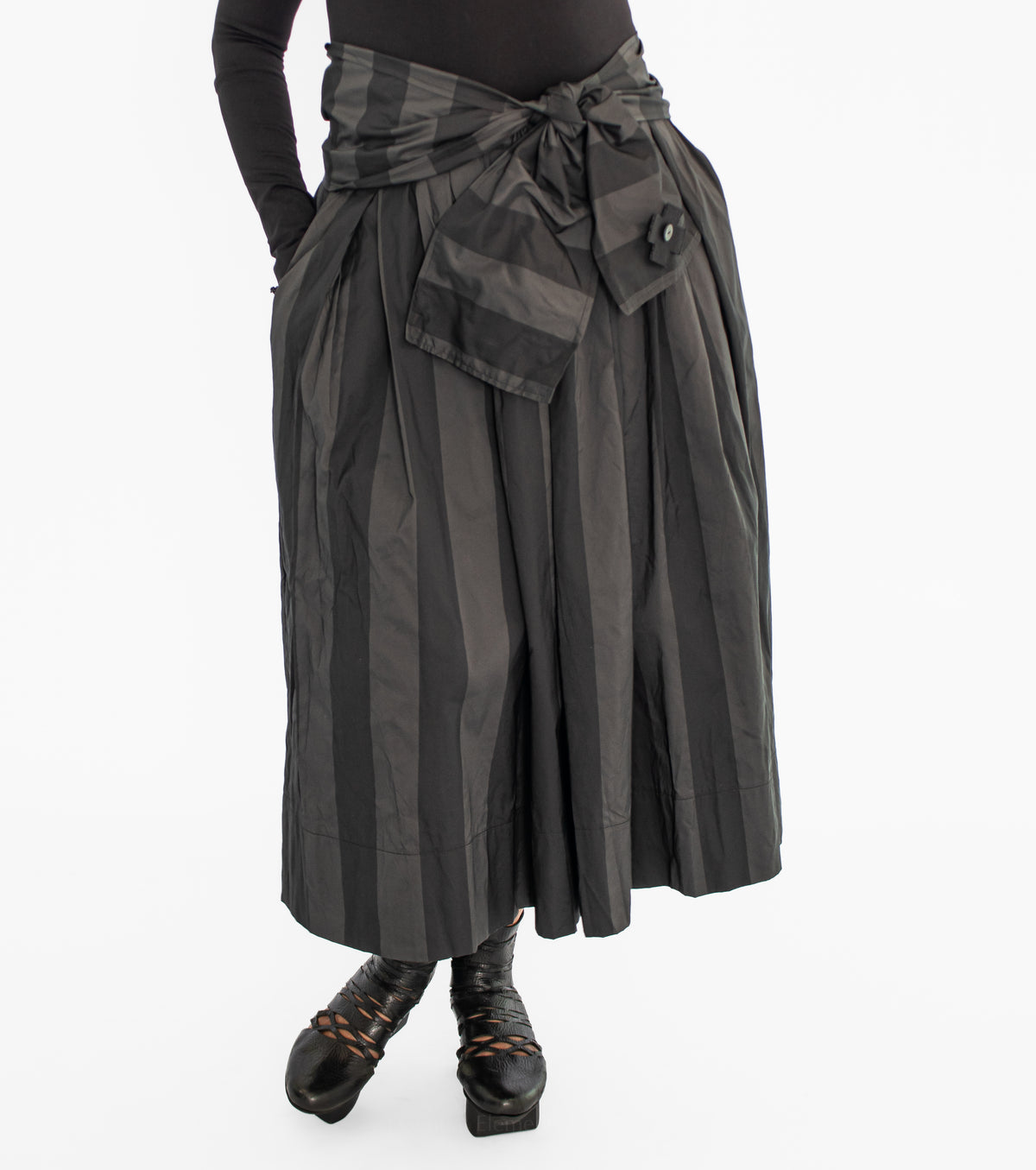 Plüslavie Shorter T Skirt, Wide Stripe - Essential Elements Chicago