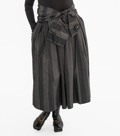 Plüslavie Shorter T Skirt, Wide Stripe - Essential Elements Chicago