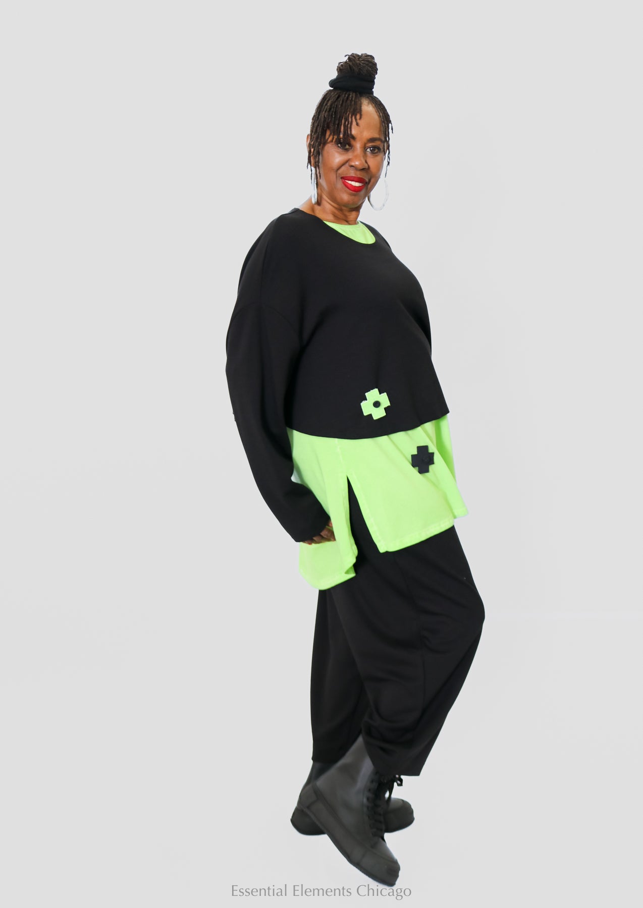 Pluslavie Snuggle Sweat Top - Black - Essential Elements Chicago