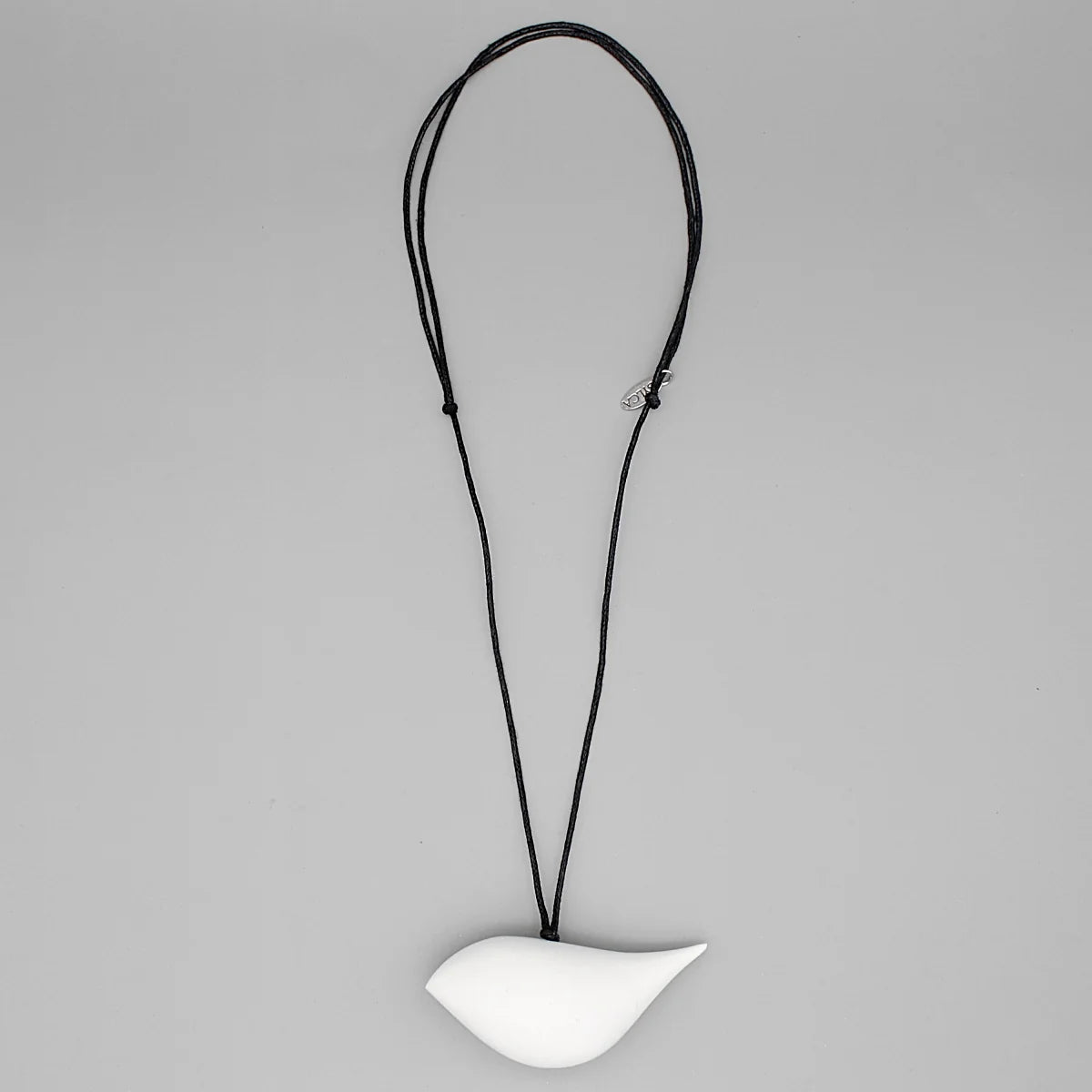 Sylca Robin Pendant - Essential Elements Chicago