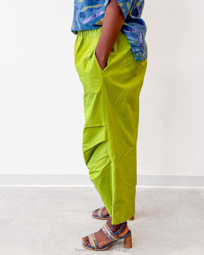T by Transparente Crop Pant - Essential Elements Chicago