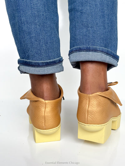 Trippen Flutter, Gold - Essential Elements Chicago