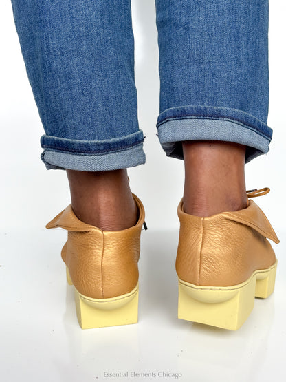 Trippen Flutter, Gold - Essential Elements Chicago